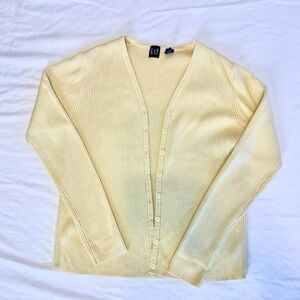 Vintage GAP Cardigan. Medium.